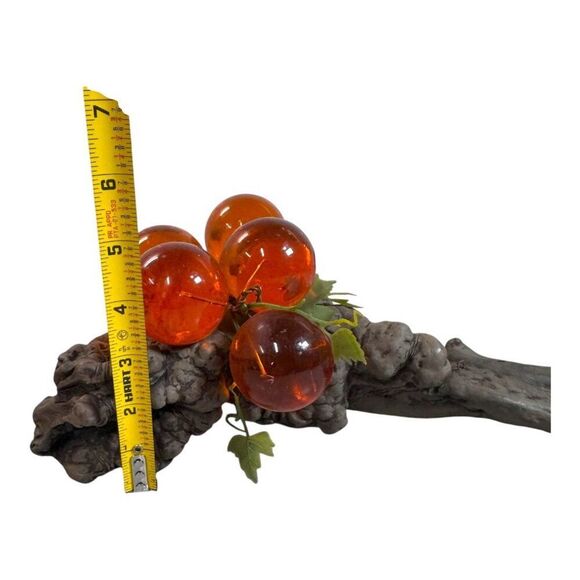 Vintage Amber Lucite MCM Grape Cluster On Driftwood Mid-Century Accent Piece - Picture 5 of 5